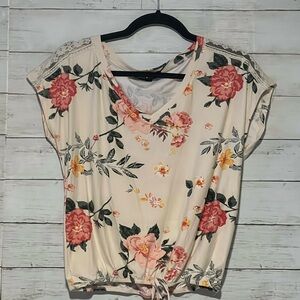 Derek Heart Floral Lace-Trimmed Blouse - Cream and Pink